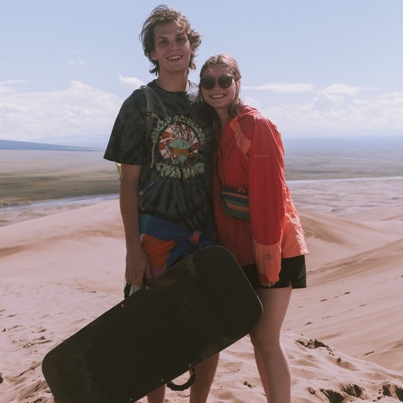 Meet your Posher, Karlisa - Picture 1 of 1